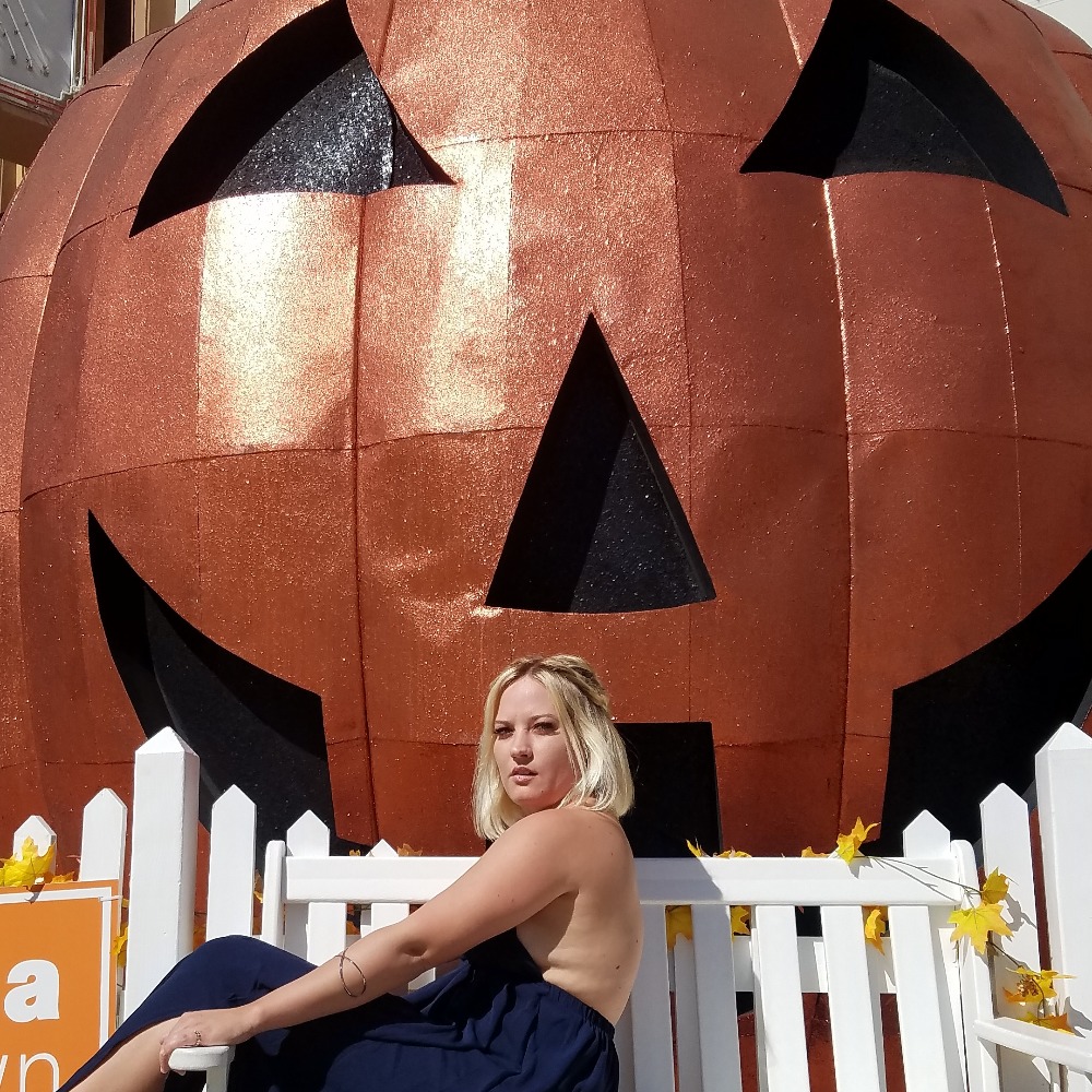 Meet your Posher, Christina
